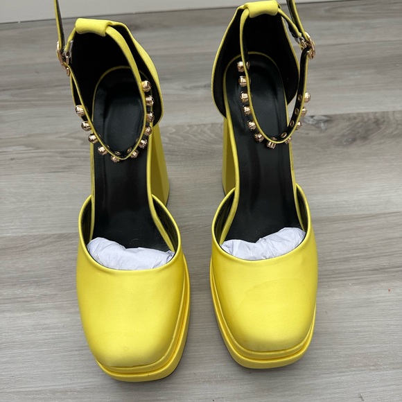 Chunky Yellow Hells - Picture 3 of 6